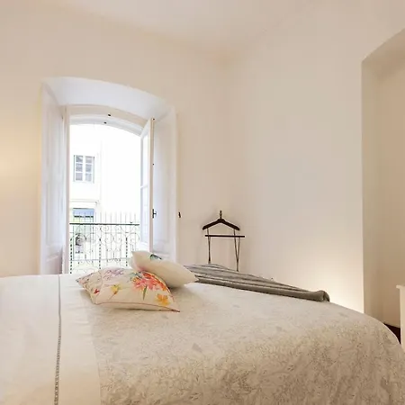 Ginjinha House - 4 - Bairro Alto - With Ac! Pensjonat 3*